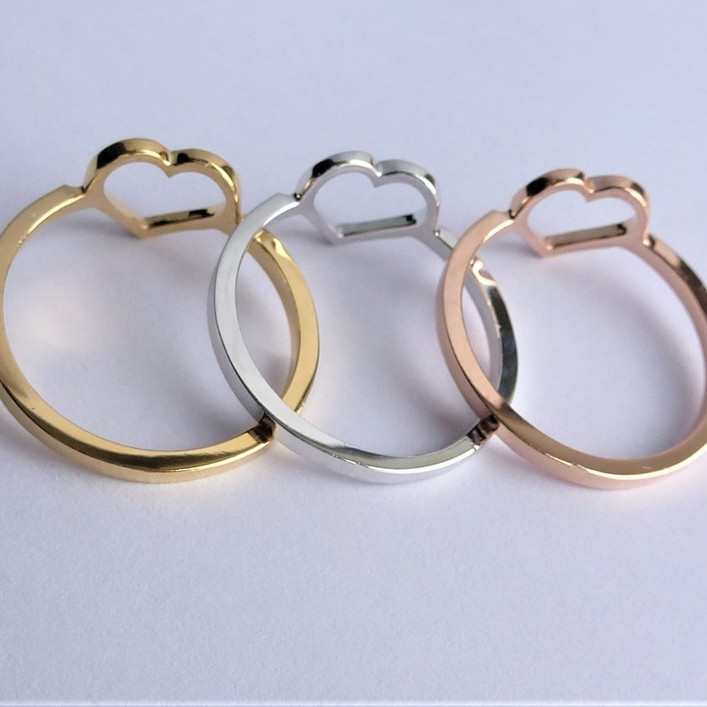 Heart Shape 14 K Solid Gold Ring - image 4